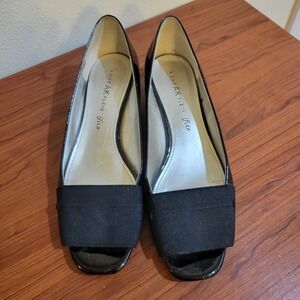 Anne Klein iFlex Baylee Black Patent Peep Toe Wedge Heels Shoes Womens 8M
